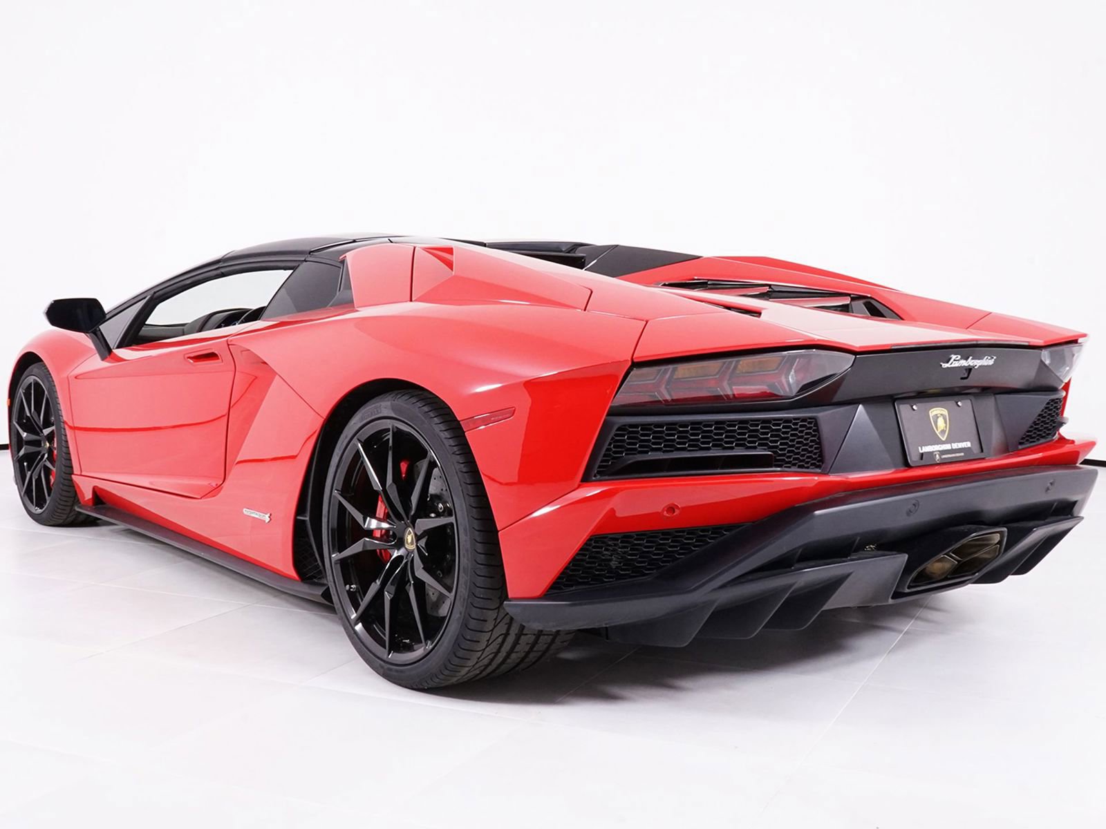 Used 2019 Lamborghini Aventador S AWD/4WD image 19