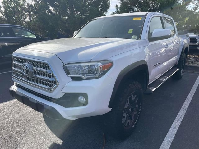 Used 2016 Toyota Tacoma TRD Off-Road w/ Premium & Technology Package RWD image 5