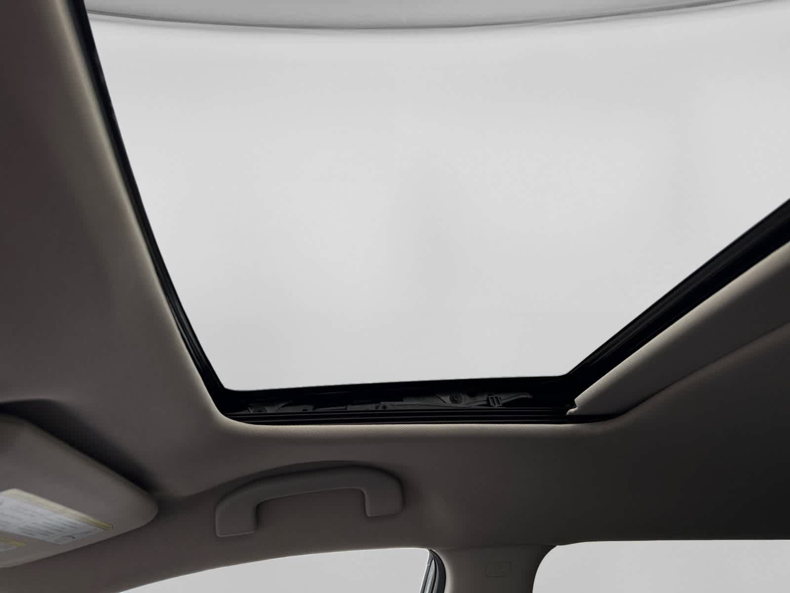 Used 2019 Nissan Rogue S w/ Special Edition Package FWD image 21