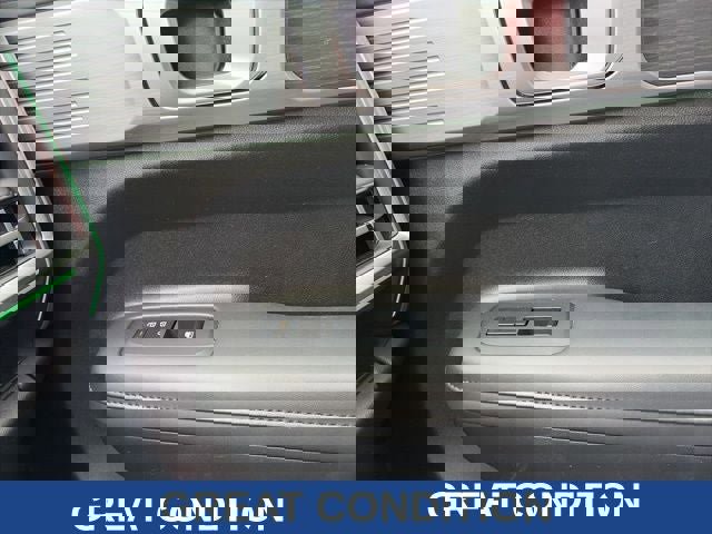 Used 2024 Hyundai Santa Fe Limited image 16