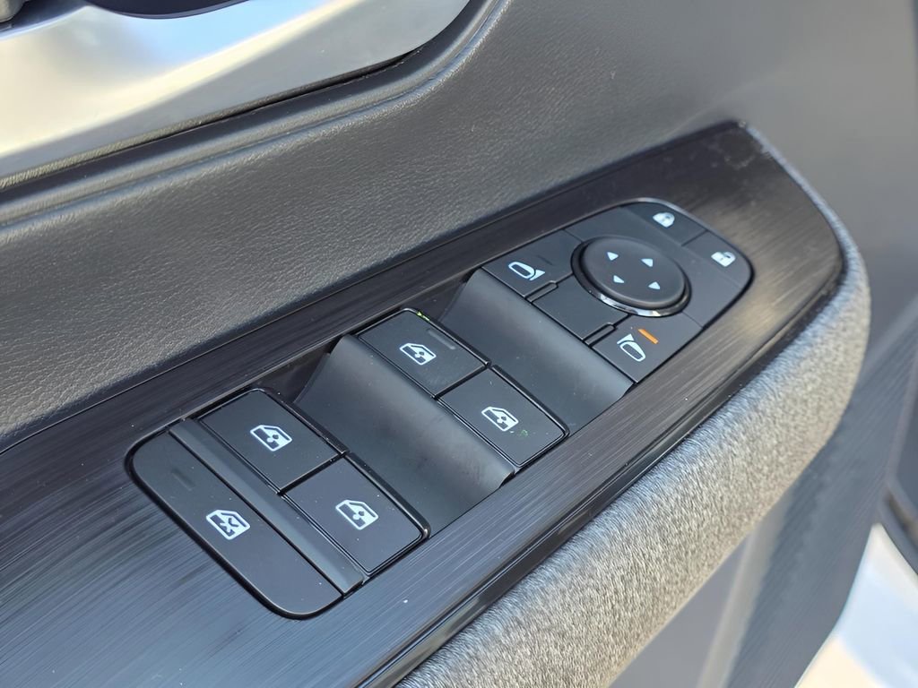 New 2026 Nissan Kicks SV w/ Cold Weather Package image 14