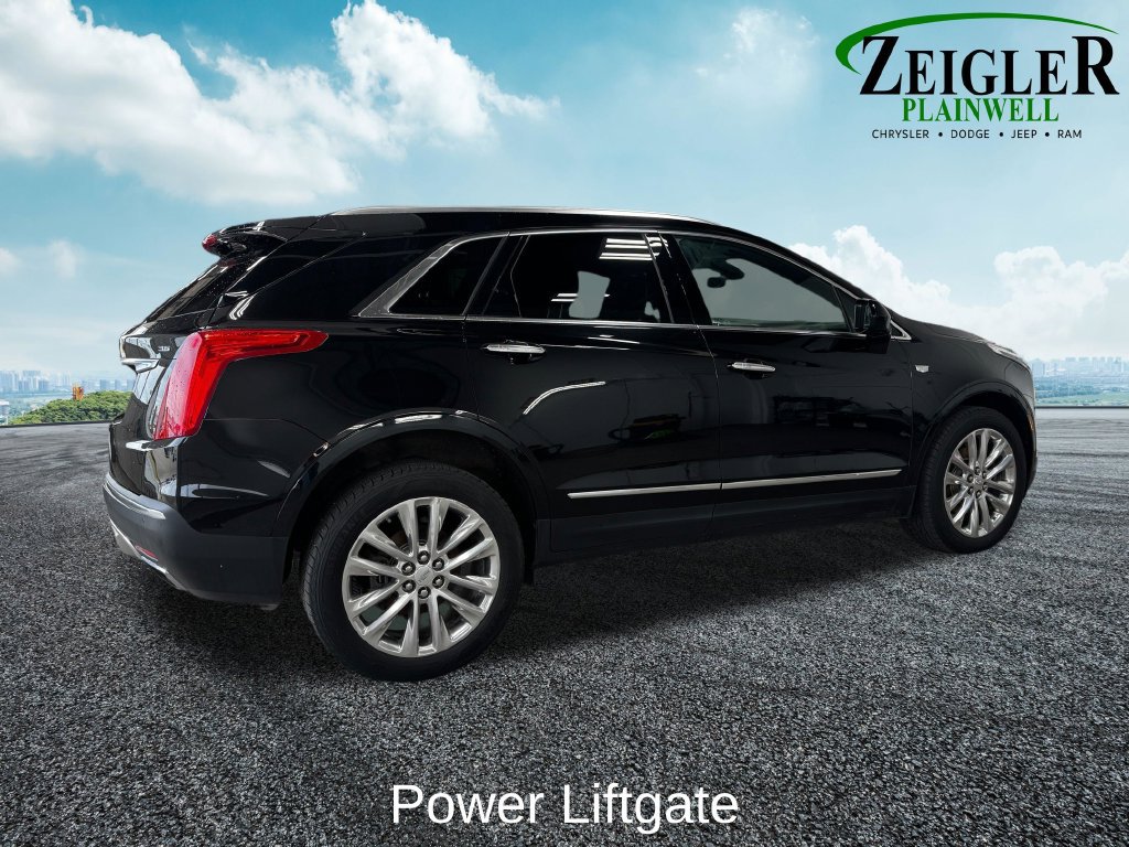 Used 2017 Cadillac XT5 Platinum AWD/4WD image 6