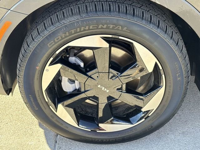 Certified 2025 Kia Sorento EX w/ EX Panoramic Sunroof Package image 13