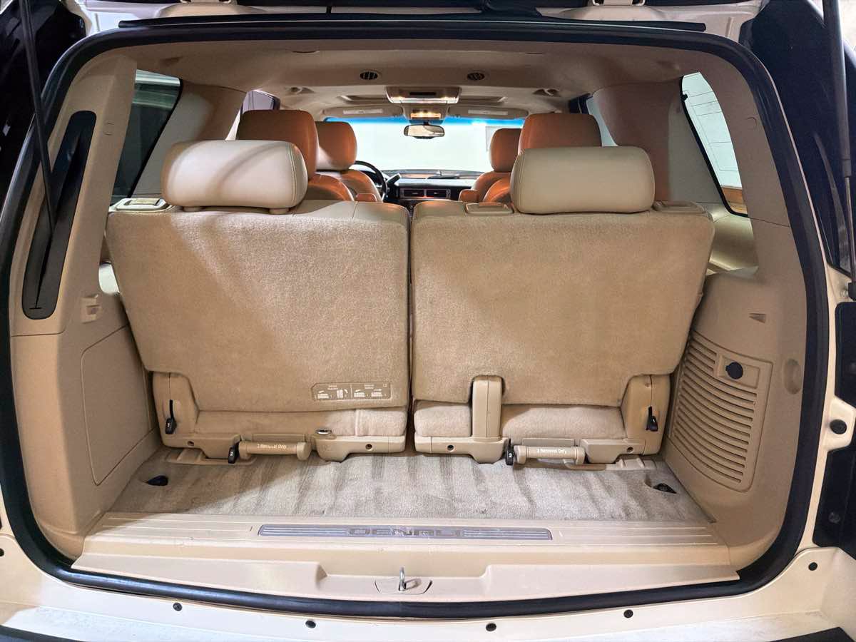 Used 2014 GMC Yukon Denali RWD image 15