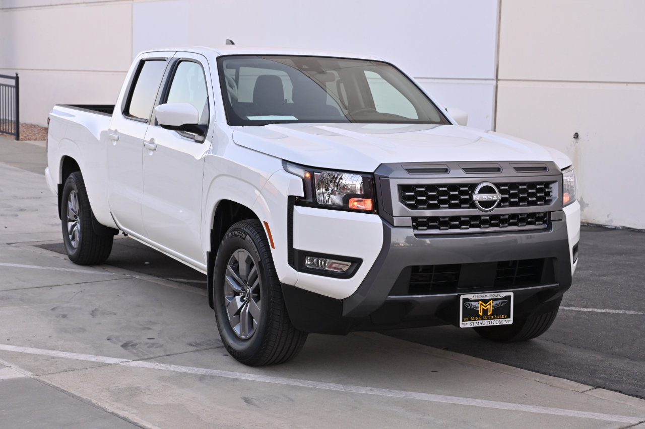 Used 2025 Nissan Frontier SV w/ SV Convenience Package RWD image 9