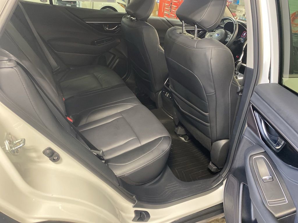 Used 2023 Subaru Outback Limited image 14