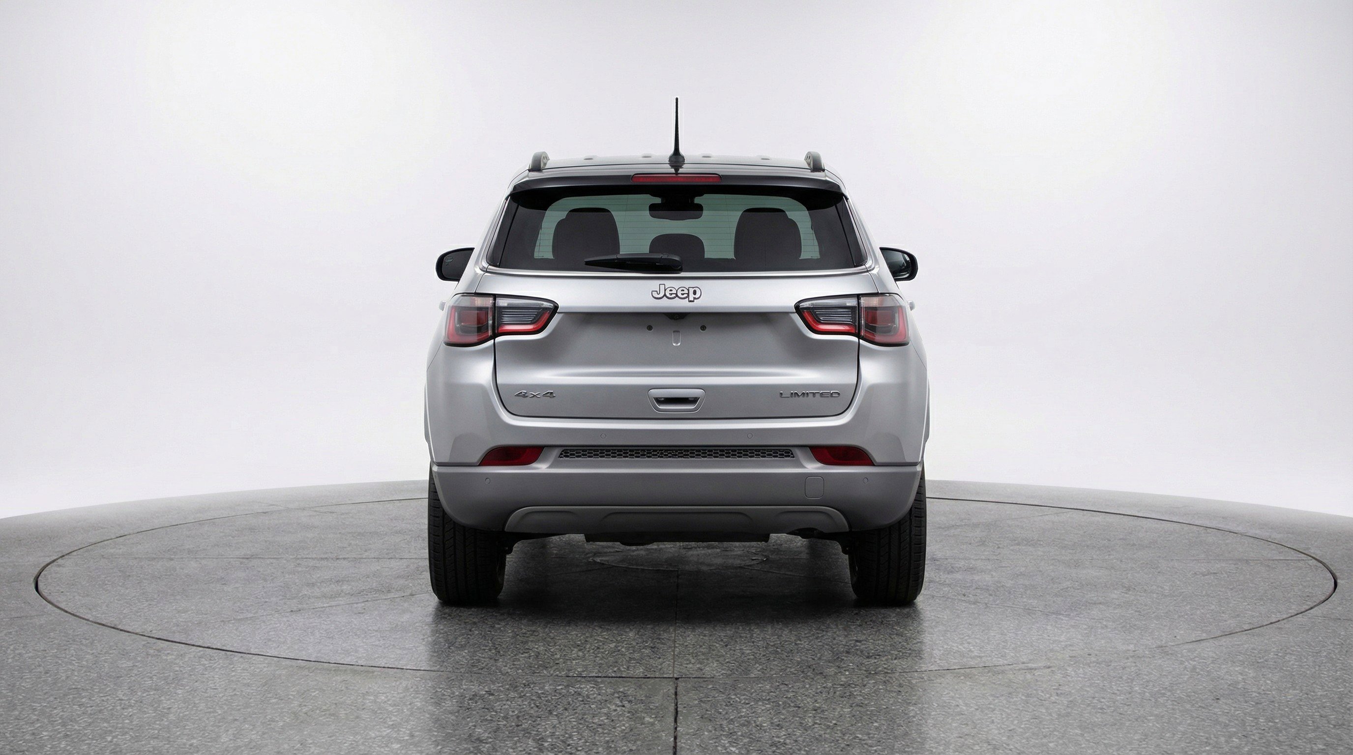 Used 2025 Jeep Compass Trailhawk image 7