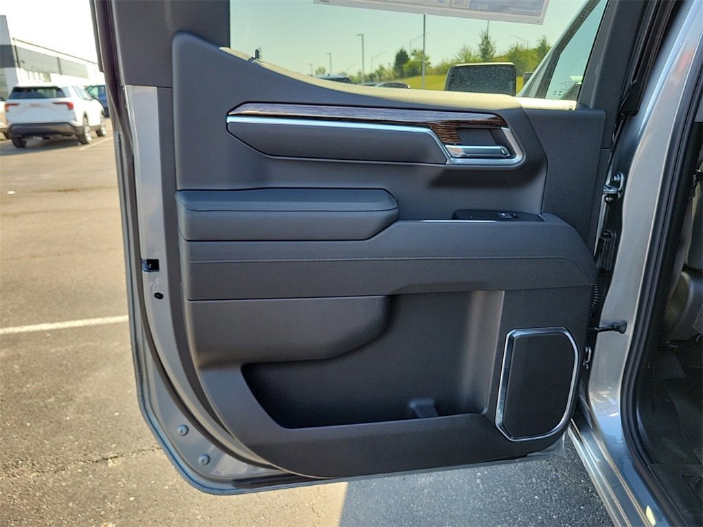 New 2026 GMC Sierra 1500 Elevation w/ Preferred Package image 13
