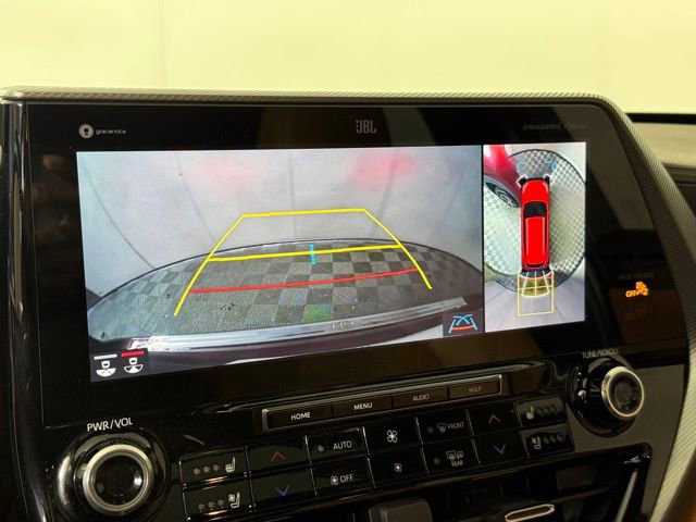 Used 2021 Toyota Highlander Platinum image 18