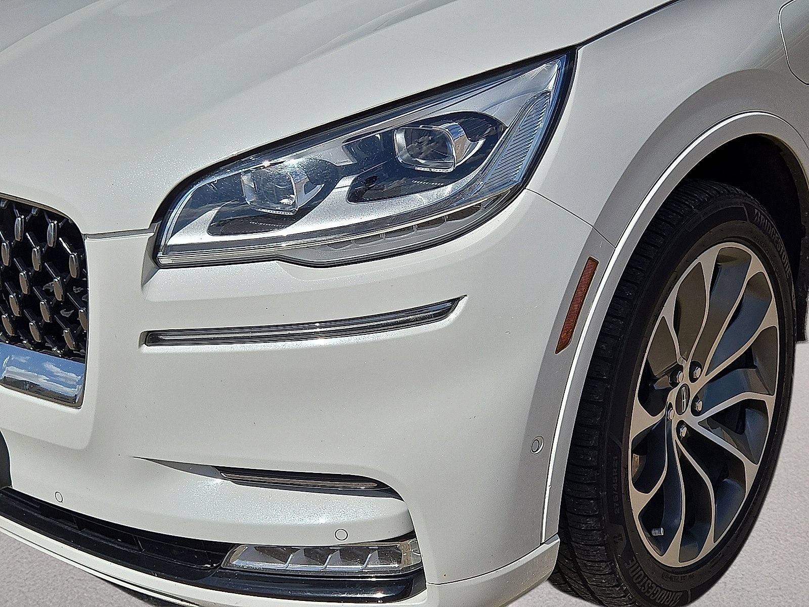 Used 2020 Lincoln Aviator Grand Touring w/ Equipment Group 302A AWD/4WD image 9