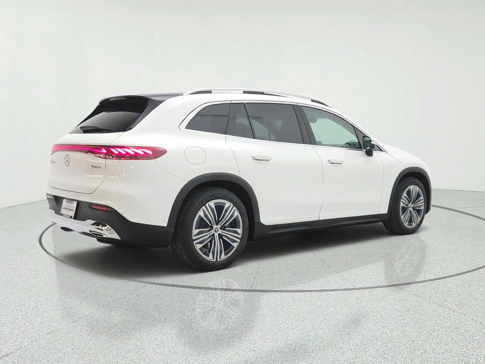 New 2027 Mercedes-Benz EQS 400 4MATIC SUV image 5