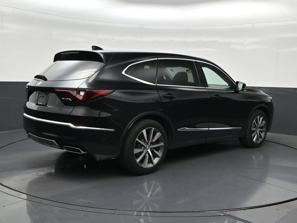 Used 2026 Acura MDX w/ Technology Package FWD image 5