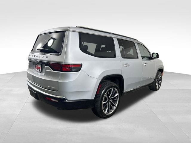 Used 2022 Jeep Wagoneer Series III w/ Premium Group I AWD/4WD image 7