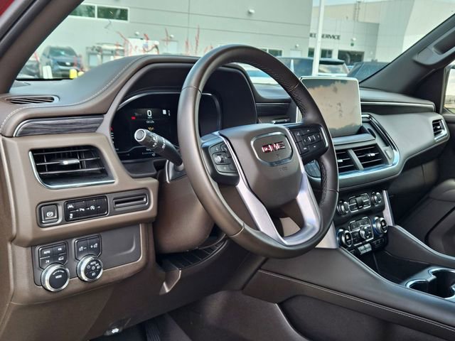 Used 2023 GMC Yukon SLT image 7