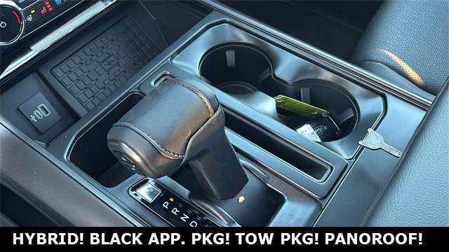 New 2026 Ford F150 Lariat w/ Equipment Group 502A High image 17