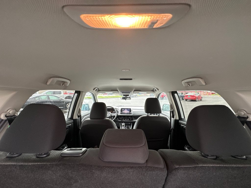 Used 2024 Nissan Rogue SV AWD/4WD image 26