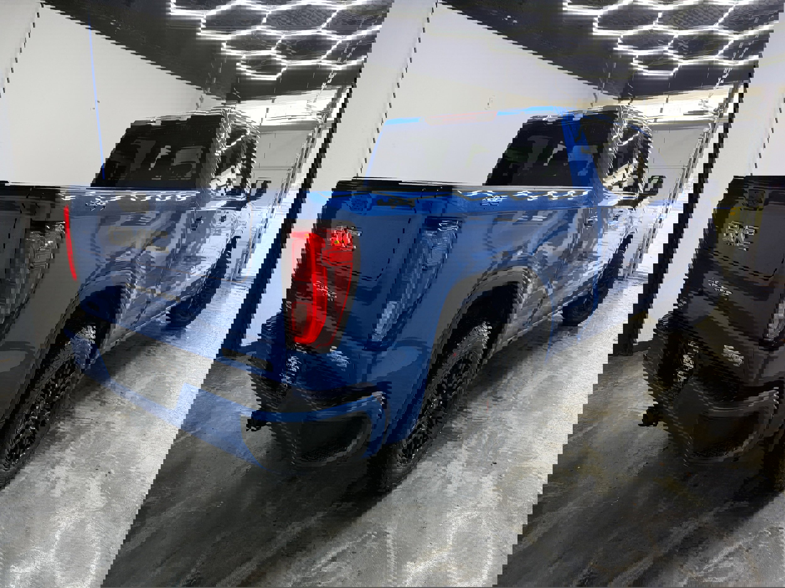 Used 2022 GMC Sierra 1500 Elevation image 5