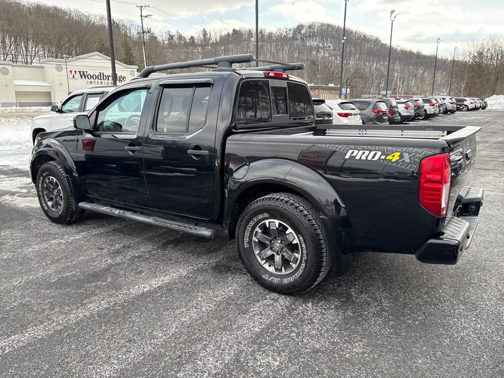 Used 2020 Nissan Frontier PRO-4X w/ Pro-4x Utility Package image 3