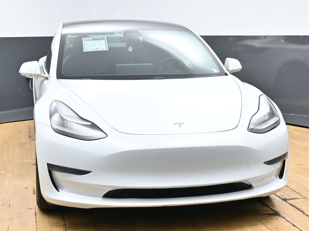 Used 2020 Tesla Model 3 Standard Range RWD image 3