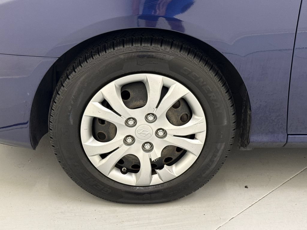 Used 2010 Hyundai Elantra GLS FWD image 10