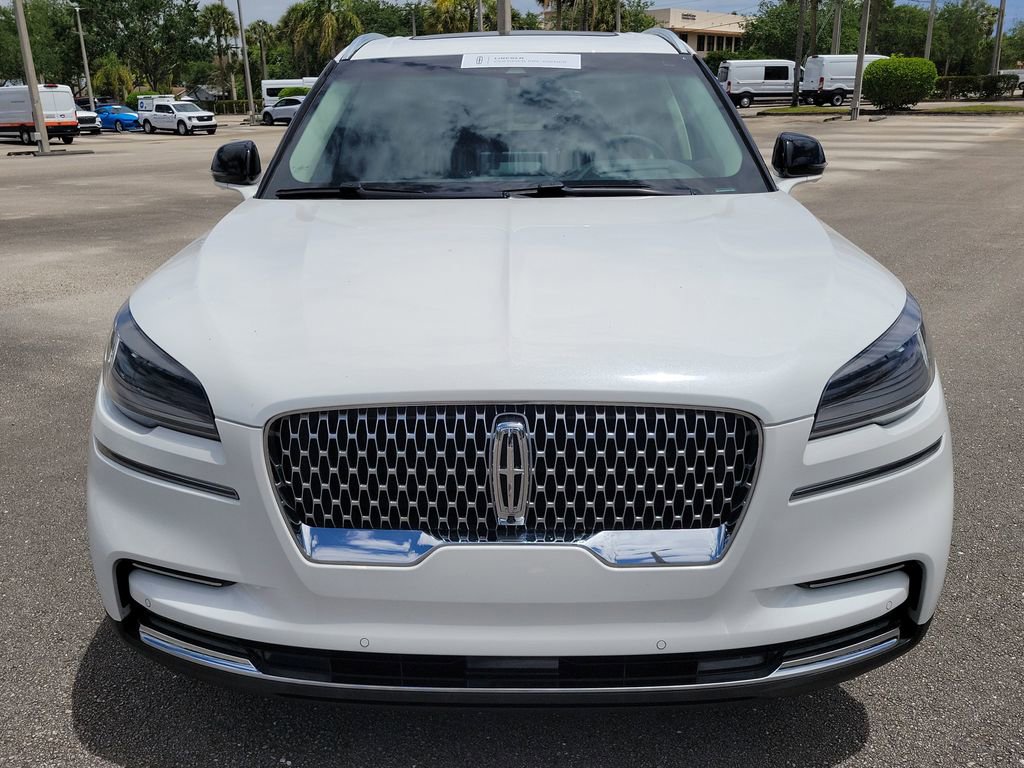 Certified 2023 Lincoln Aviator Reserve w/ Equipment Group 201A image 8