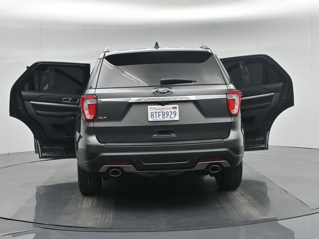 Certified 2018 Ford Explorer XLT image 36