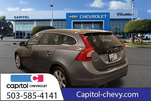 Used 2017 Volvo V60 T5 Premier w/ Convenience Package FWD image 5