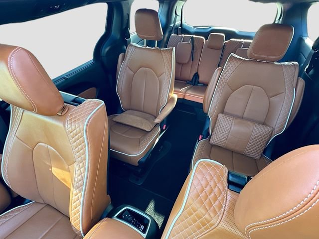 Used 2025 Chrysler Pacifica Pinnacle image 23