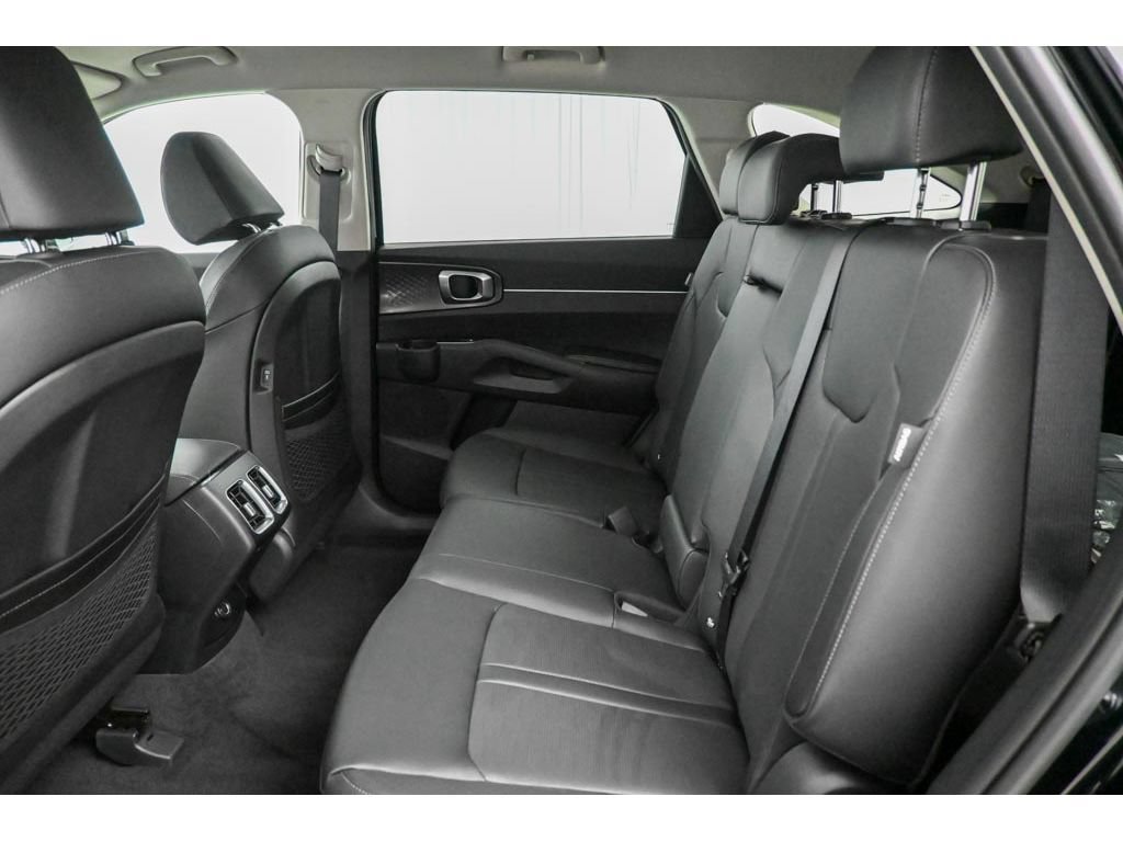 New 2026 Kia Sorento S AWD/4WD image 11
