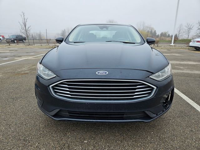 Used 2020 Ford Fusion SE image 2