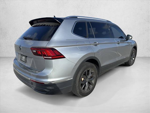 Used 2023 Volkswagen Tiguan SE FWD image 5