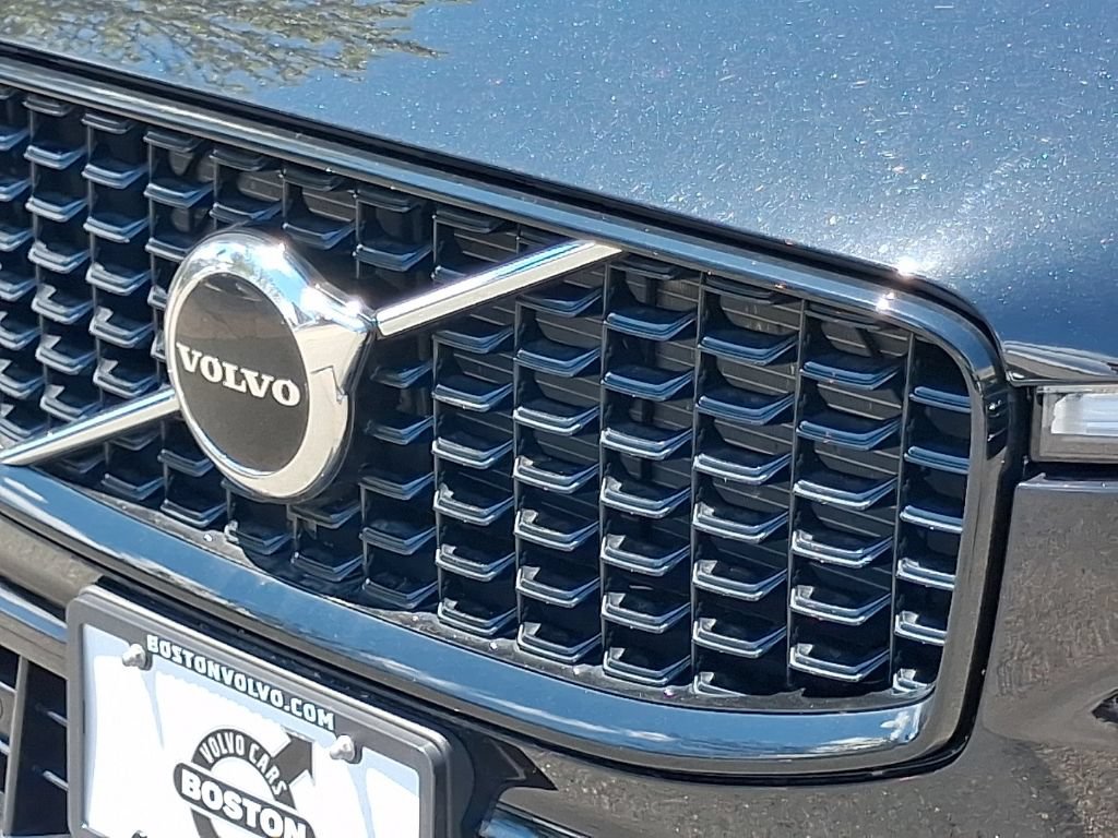 Certified 2024 Volvo XC60 B5 Core w/ Protection Package Premier AWD/4WD image 5