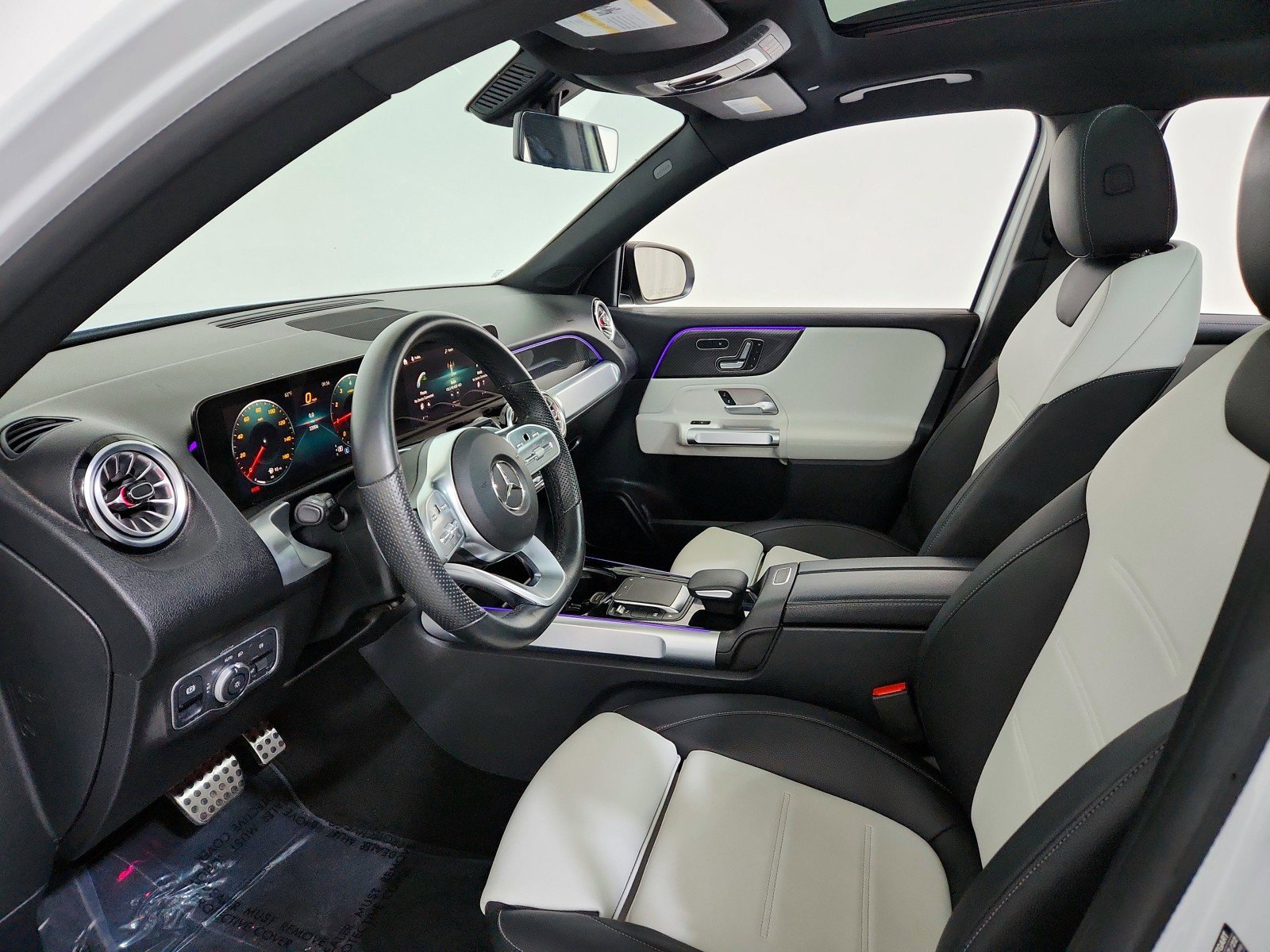 Certified 2022 Mercedes-Benz GLB 250 image 9