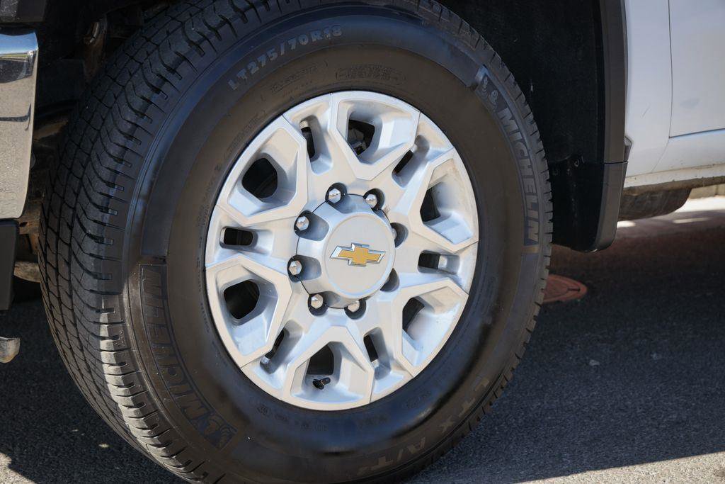 Used 2023 Chevrolet Silverado 2500 LT w/ Convenience Package image 11