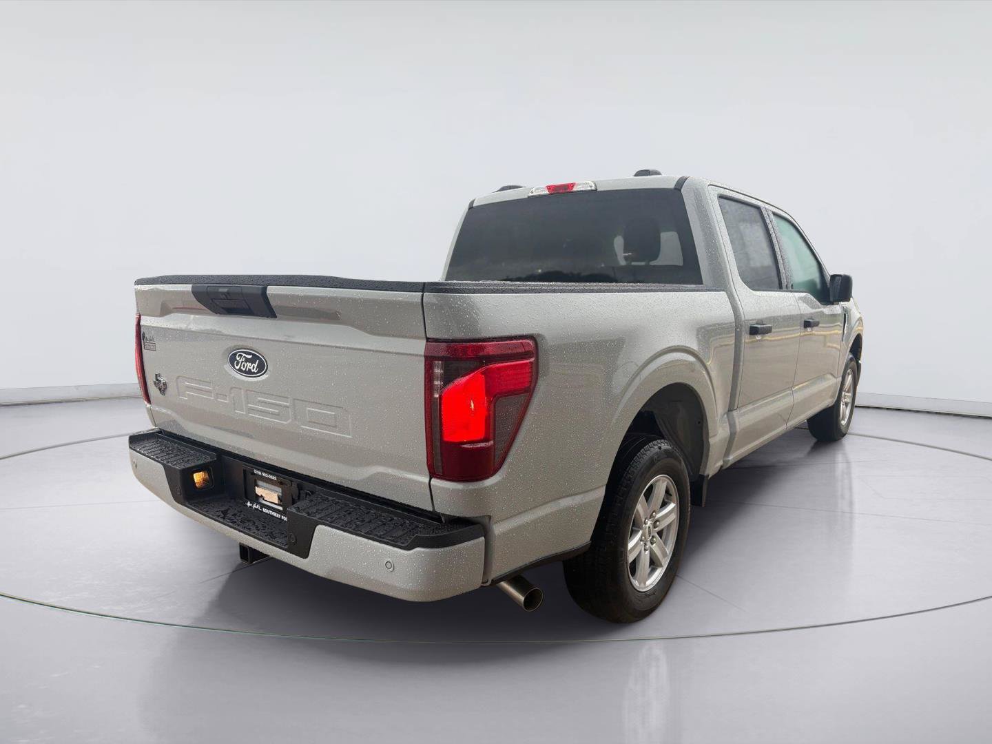Used 2026 Ford F150 XLT RWD image 3