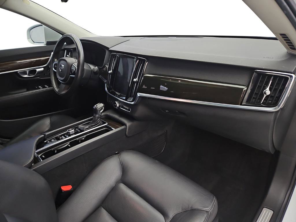 Used 2018 Volvo S90 T6 Momentum w/ Convenience Package image 27