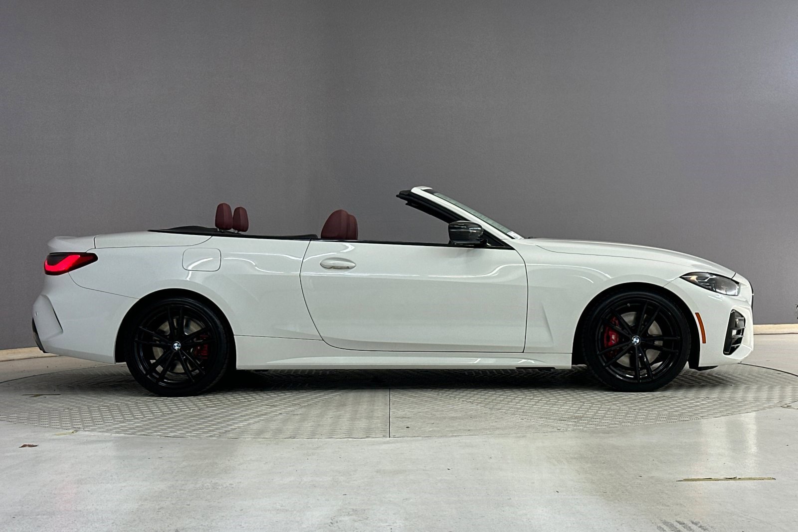 Used 2024 BMW 430i Convertible w/ M Sport Package RWD image 7