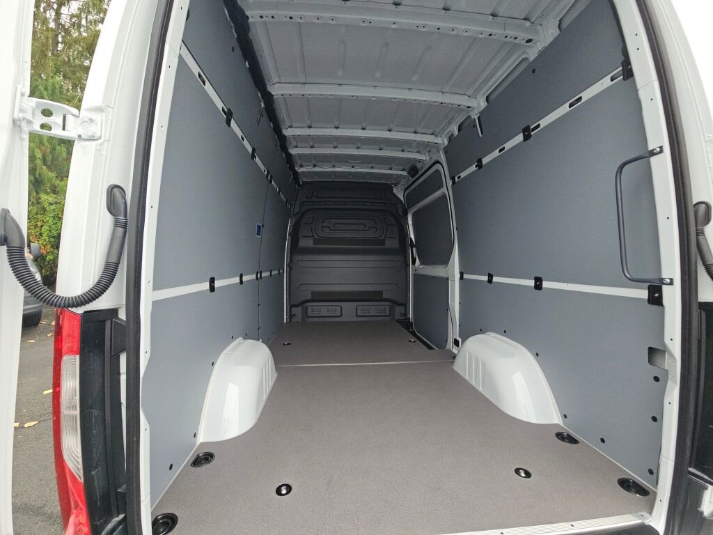 New 2025 Mercedes-Benz Sprinter 2500 image 13