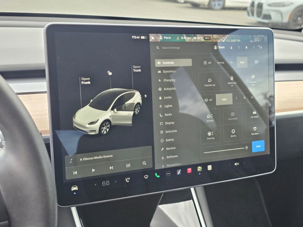 Used 2020 Tesla Model Y Long Range image 29