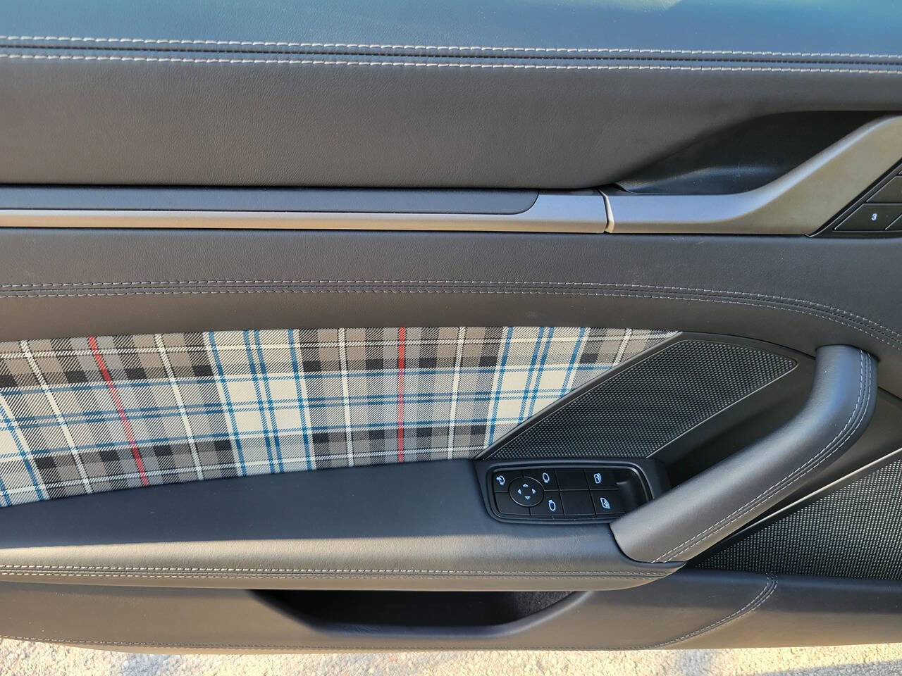 Used 2025 Porsche 911 Turbo S image 26