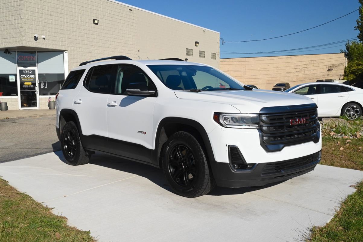 Used 2023 GMC Acadia AT4 w/ Trailering Package image 3