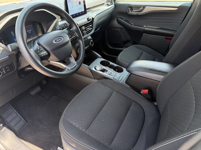 Used 2025 Ford Escape Active FWD image 11