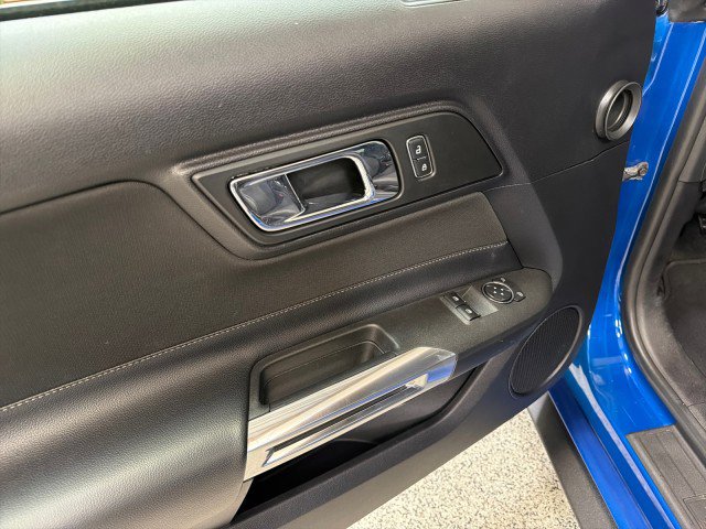 Used 2017 Ford Mustang Coupe image 18