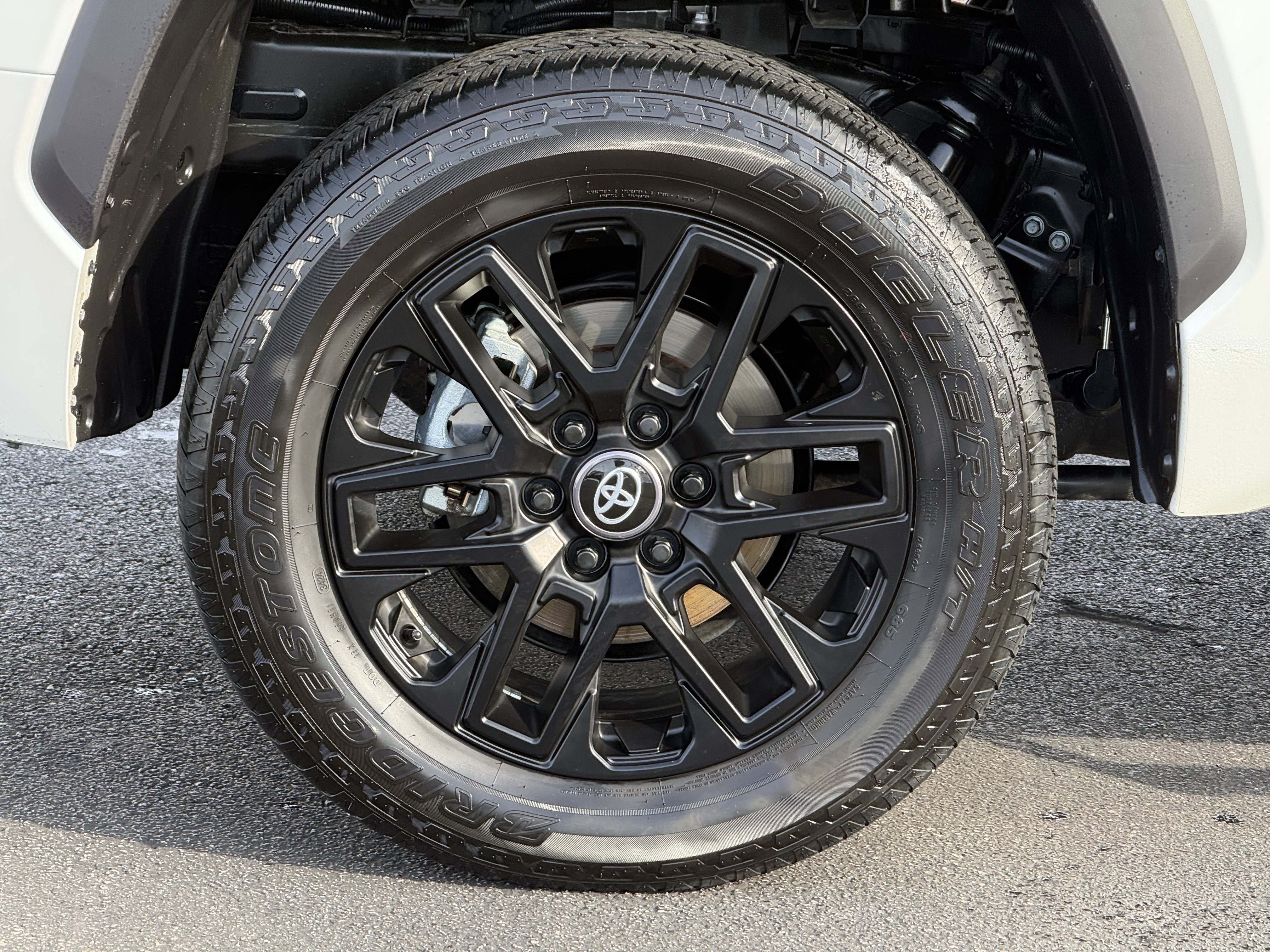 Used 2025 Toyota Tundra Limited image 14