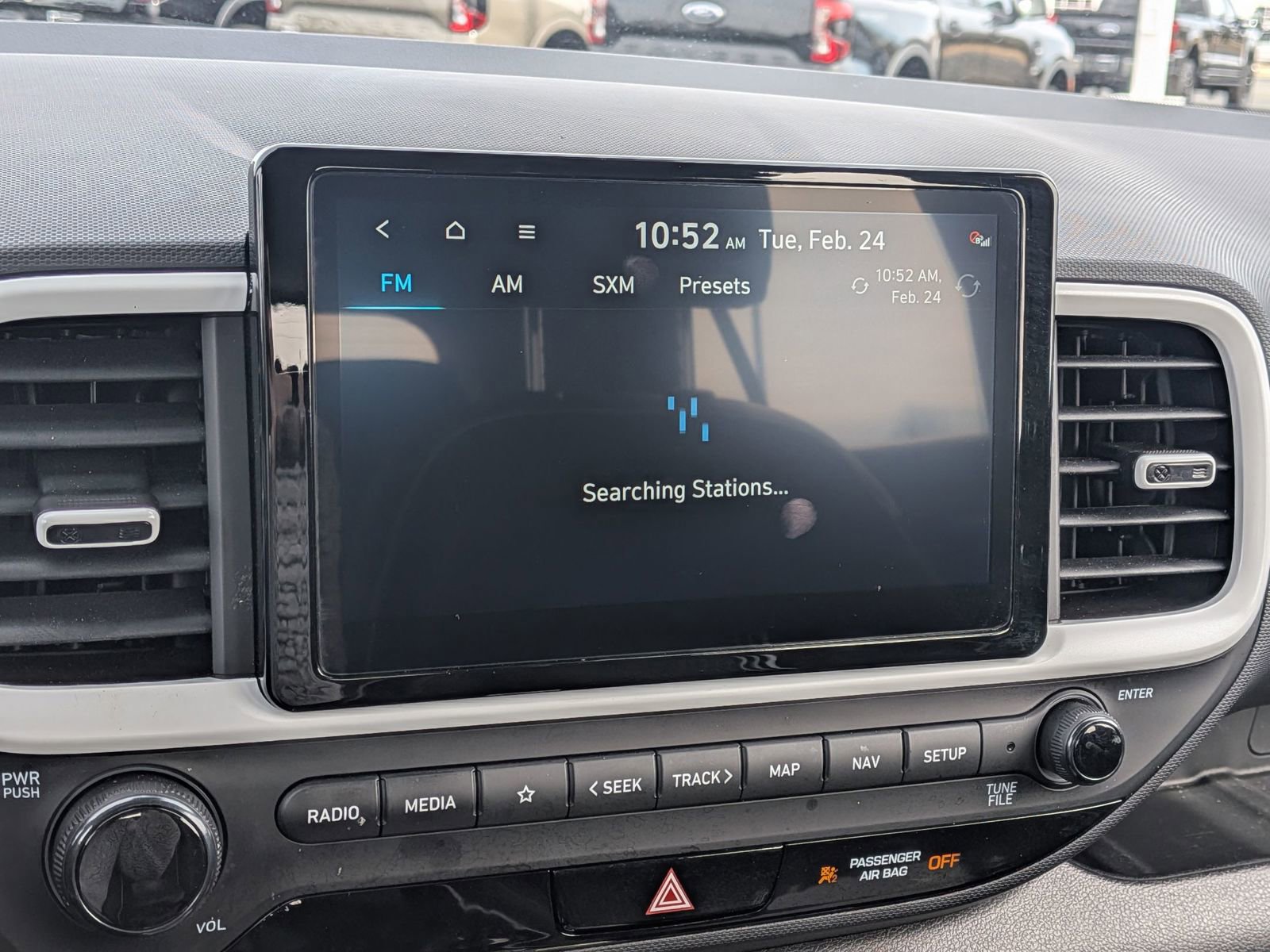 Used 2025 Hyundai Venue Limited FWD image 20