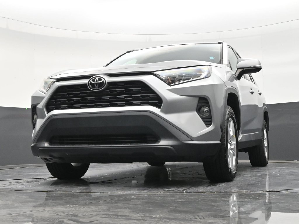 Used 2021 Toyota RAV4 XLE w/ Convenience Package FWD image 26