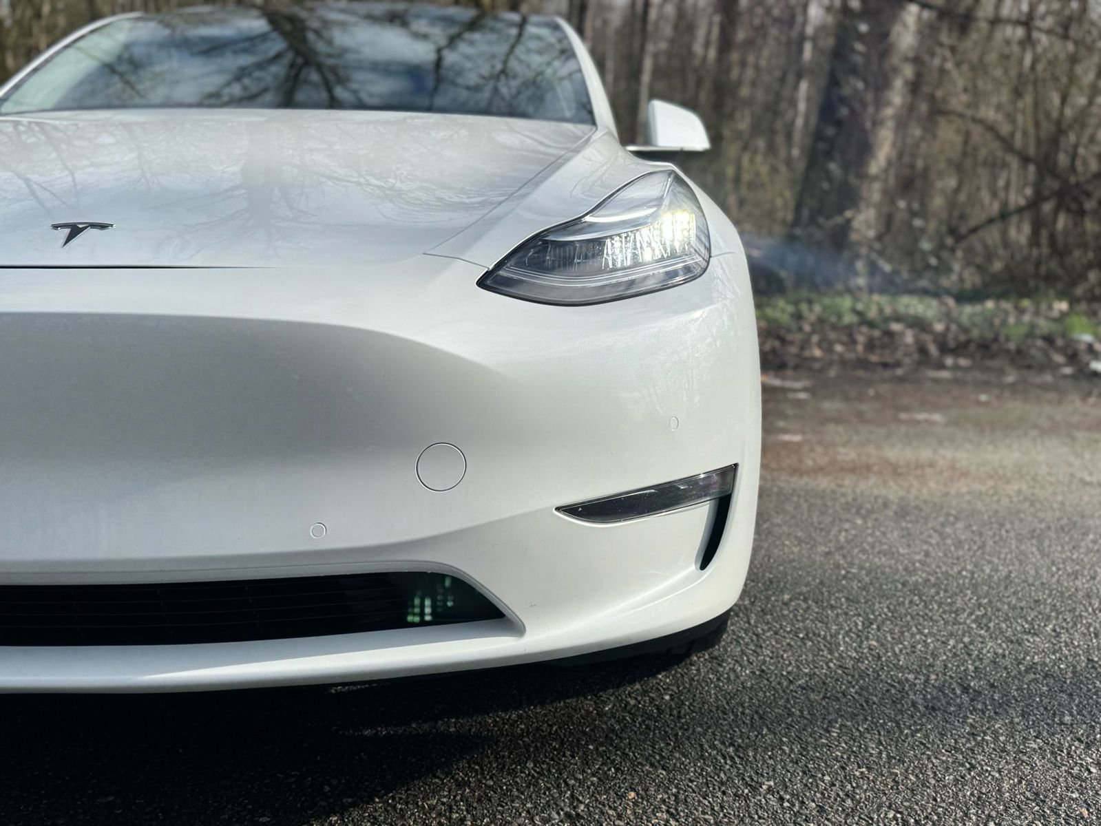 Used 2020 Tesla Model Y Long Range AWD/4WD image 3