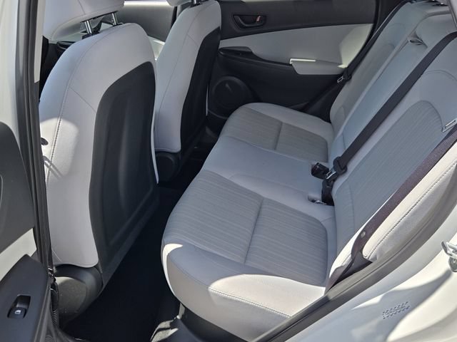 Used 2023 Hyundai Kona SEL FWD image 11
