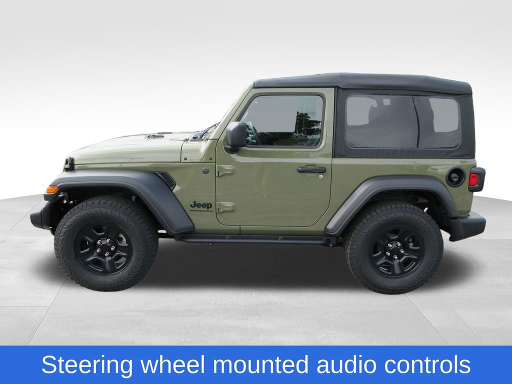 Used 2025 Jeep Wrangler Sport AWD/4WD image 2