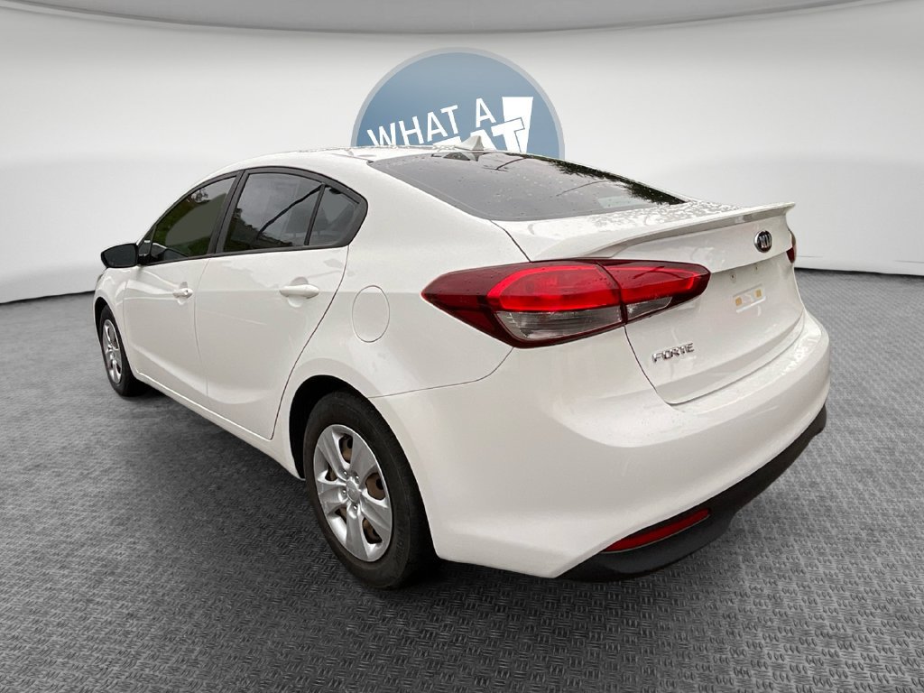 Used 2017 Kia Forte LX FWD image 6